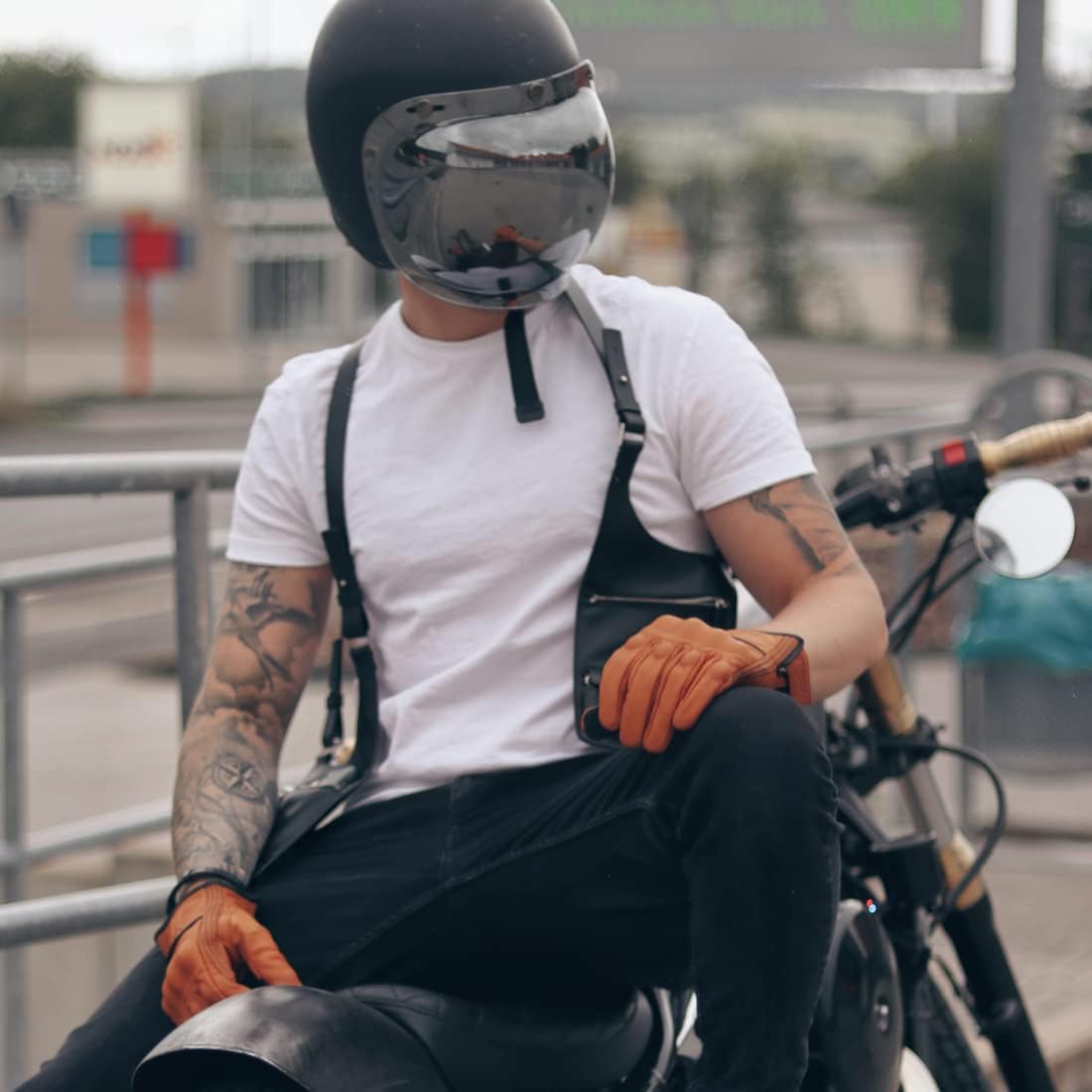 Harssidanzar Leather Motorcycle Gloves for Men Touchscreen GM028