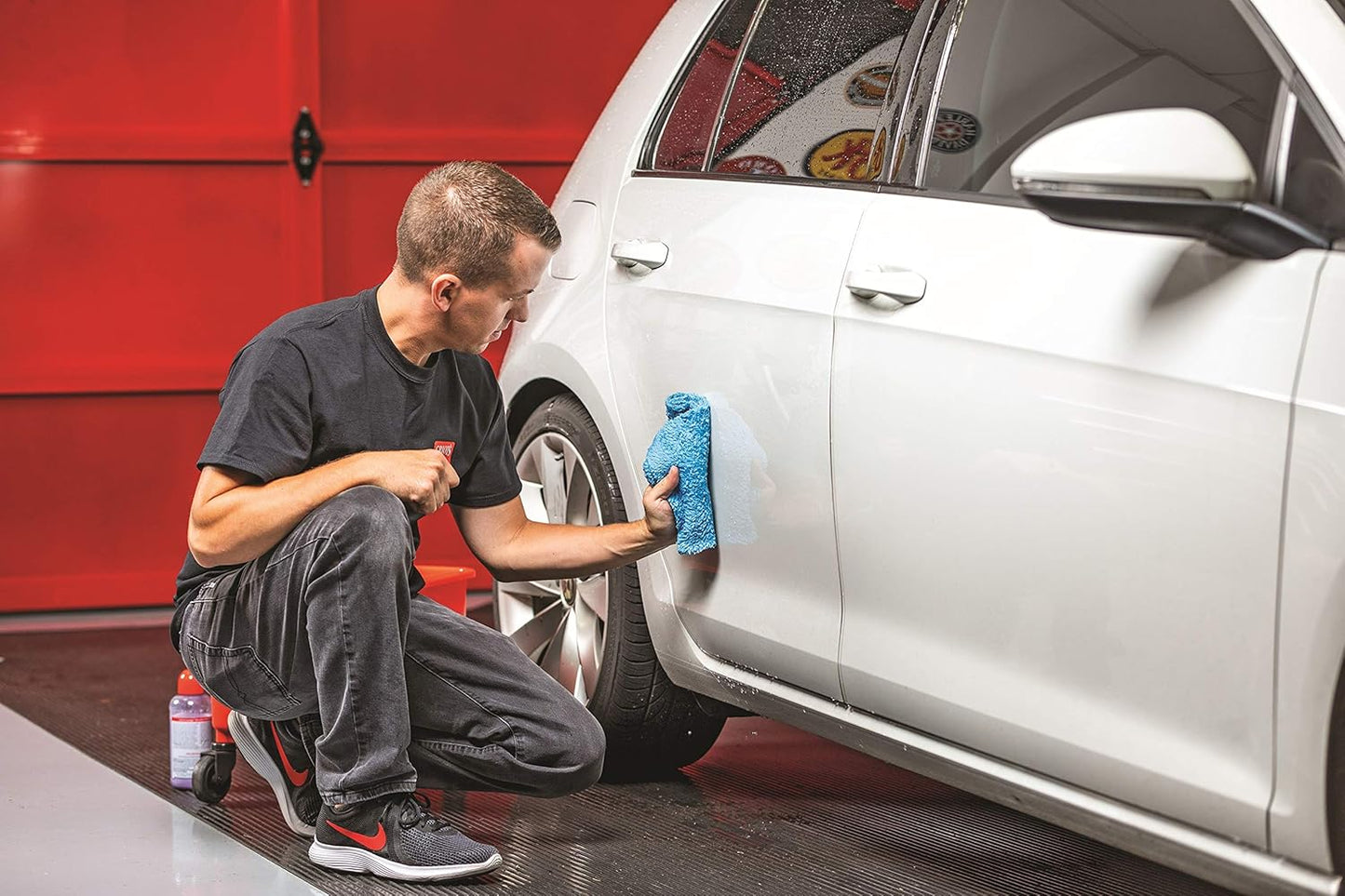 Griot's Garage Rinseless Wash and Wax for Car Cleaning and Detailing, No-Rinse, Waterless Formula For RVs, Boats, Trucks, Motorcycles and More, 10493, 16oz