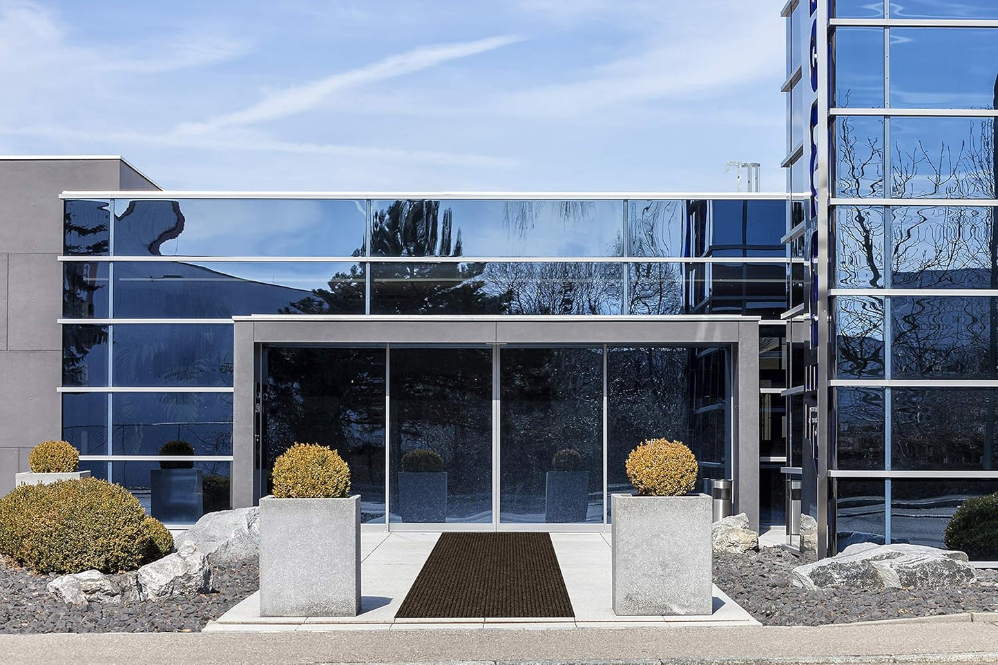 KOECKRITZ Heavy Duty Durable All Weather Indoor/Outdoor Non Slip Entrance Mat Rugs and Runners for Office Business Building Home Garage Front Door (5' x 11', Brick)